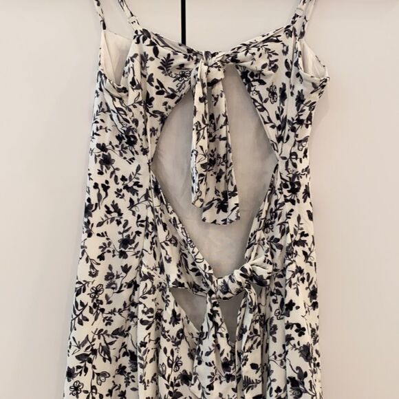 Skyler and Madison dress - Picture 5 of 8